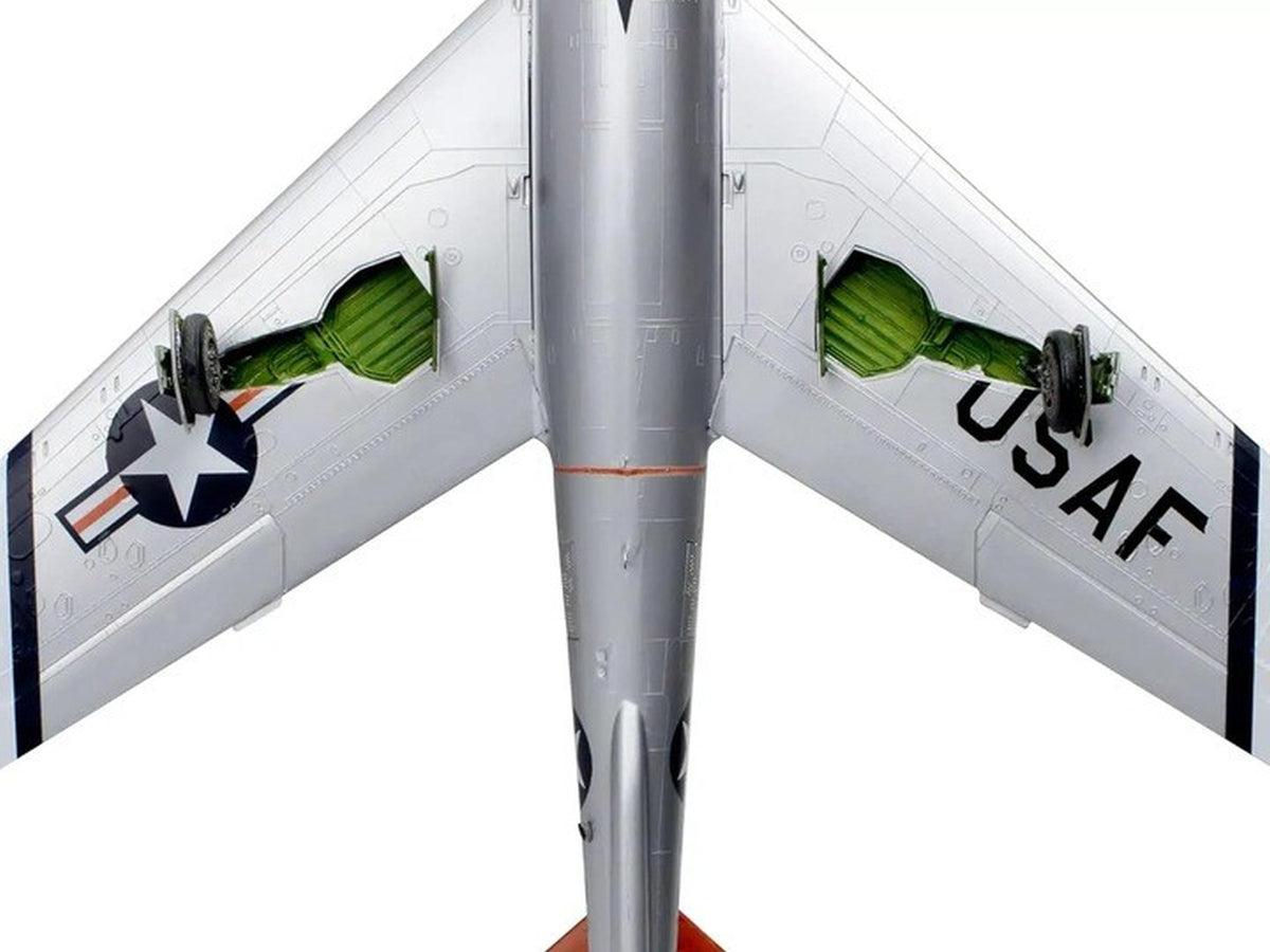 REVELL SAMOLOT F-84F republic 1:48