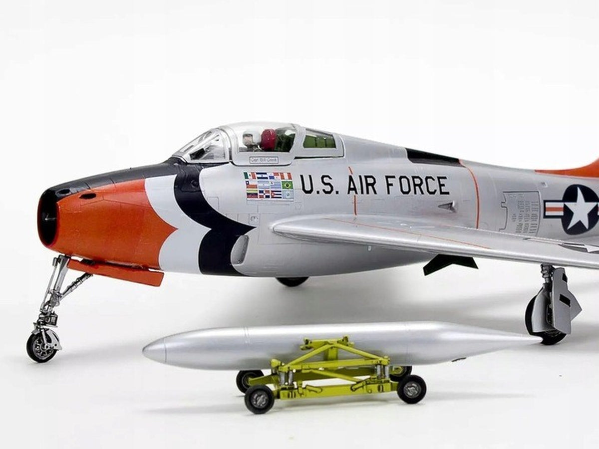 REVELL SAMOLOT F-84F republic 1:48